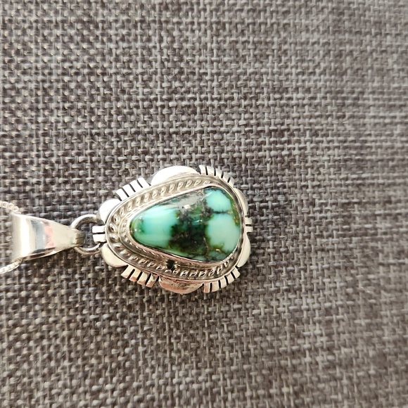 Gorgeous NWOT Native American Navajo Sonoran Mountain Turquoise Necklace 💙💚 - Picture 3 of 12